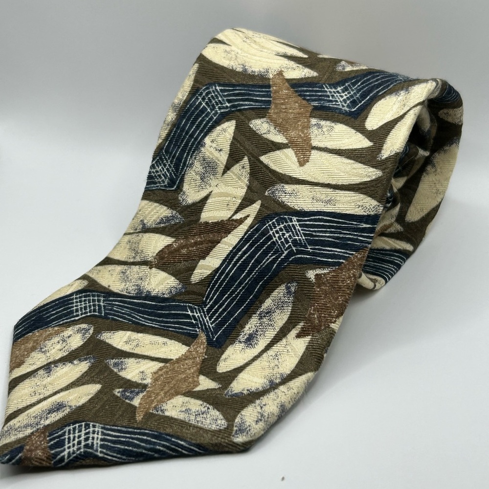 Mulberry Abstract Leaf Pattern Tie - image 3